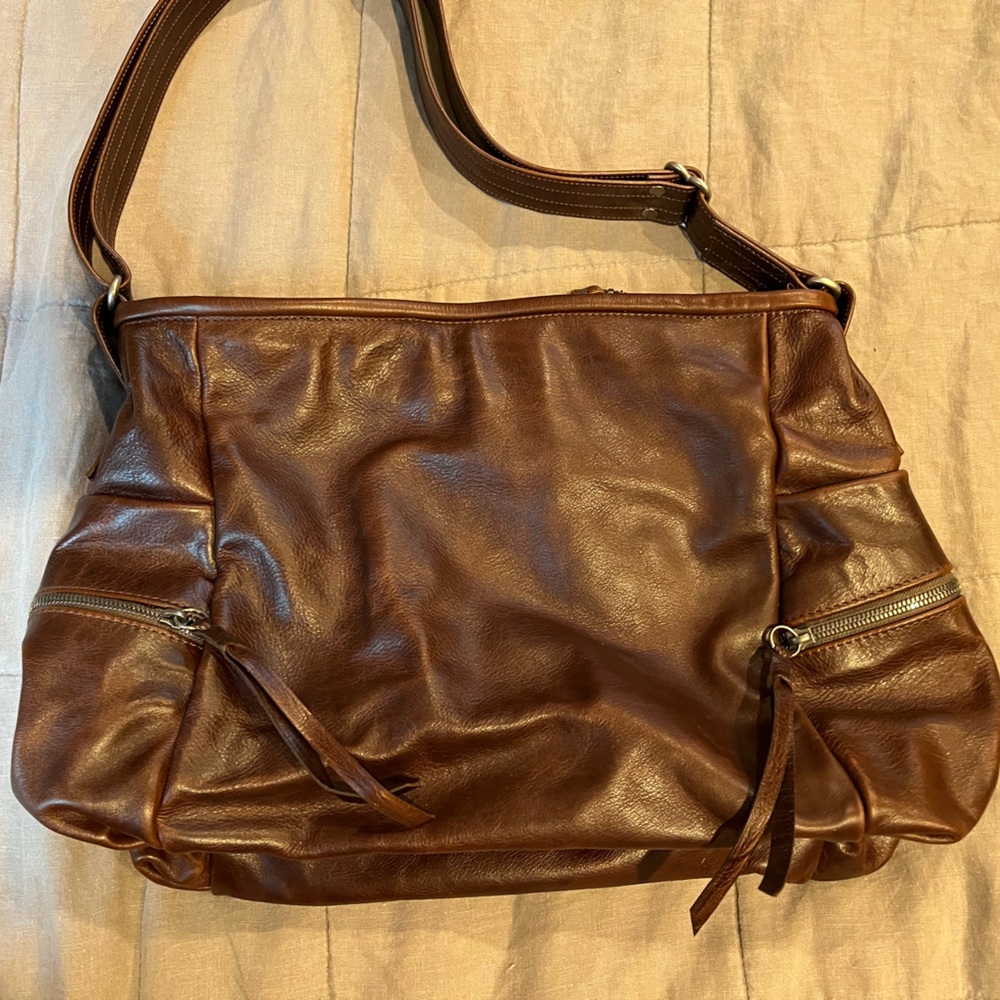 Rough and Tumble Cognac Large Zip Pocket Pillow Bucket w Olive Nylon Lining
